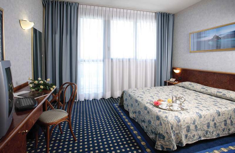 B&B Hotel Bologna Castel Maggiore Esterno foto